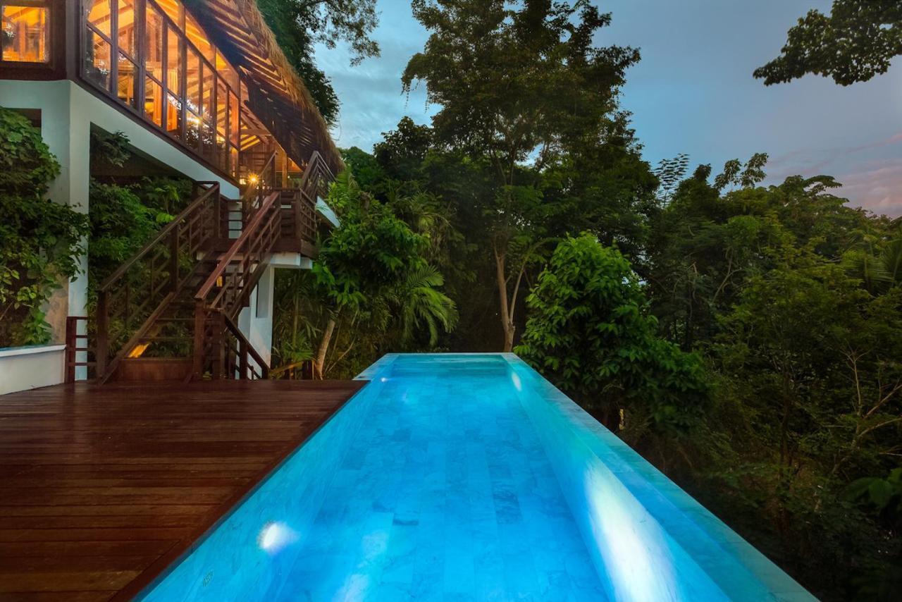 Zeavola Resort Phi Phi Don Esterno foto Infinity pool at the Villa