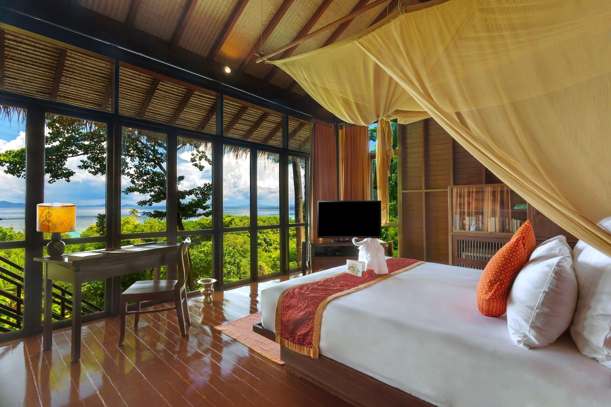 Zeavola Resort Phi Phi Don Esterno foto A bedroom at the resort