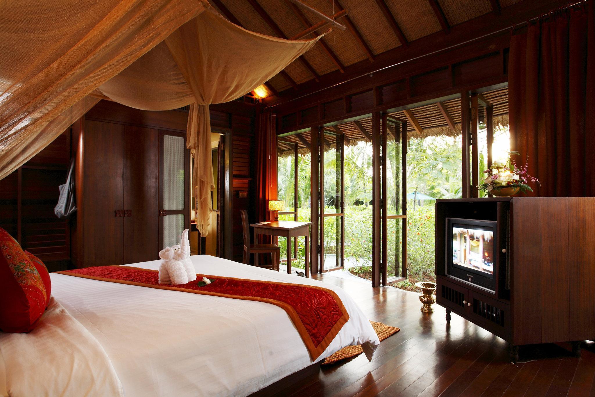 Zeavola Resort Phi Phi Don Esterno foto A bedroom at the resort