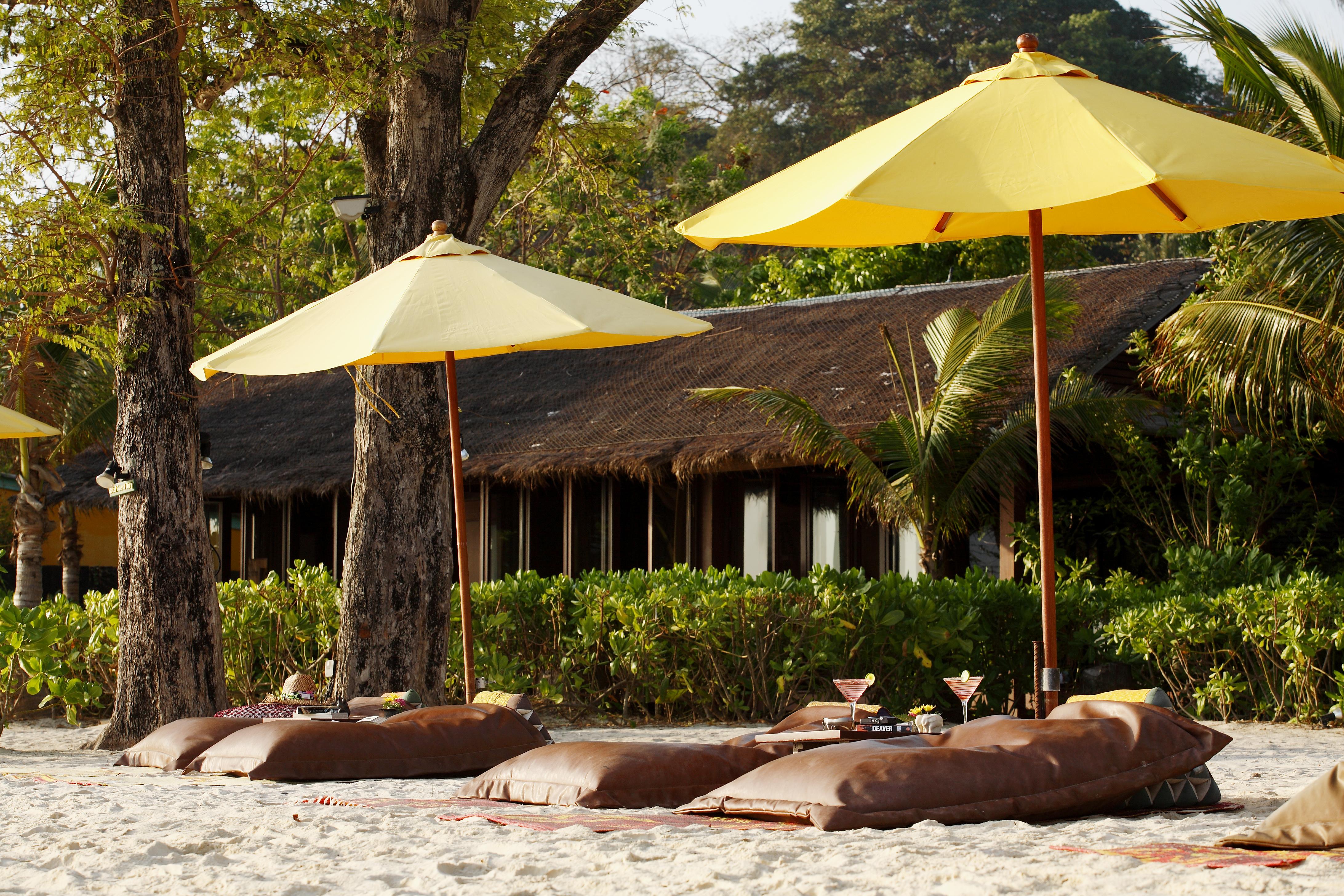 Zeavola Resort Phi Phi Don Amenities foto Beach at Six Senses Samui