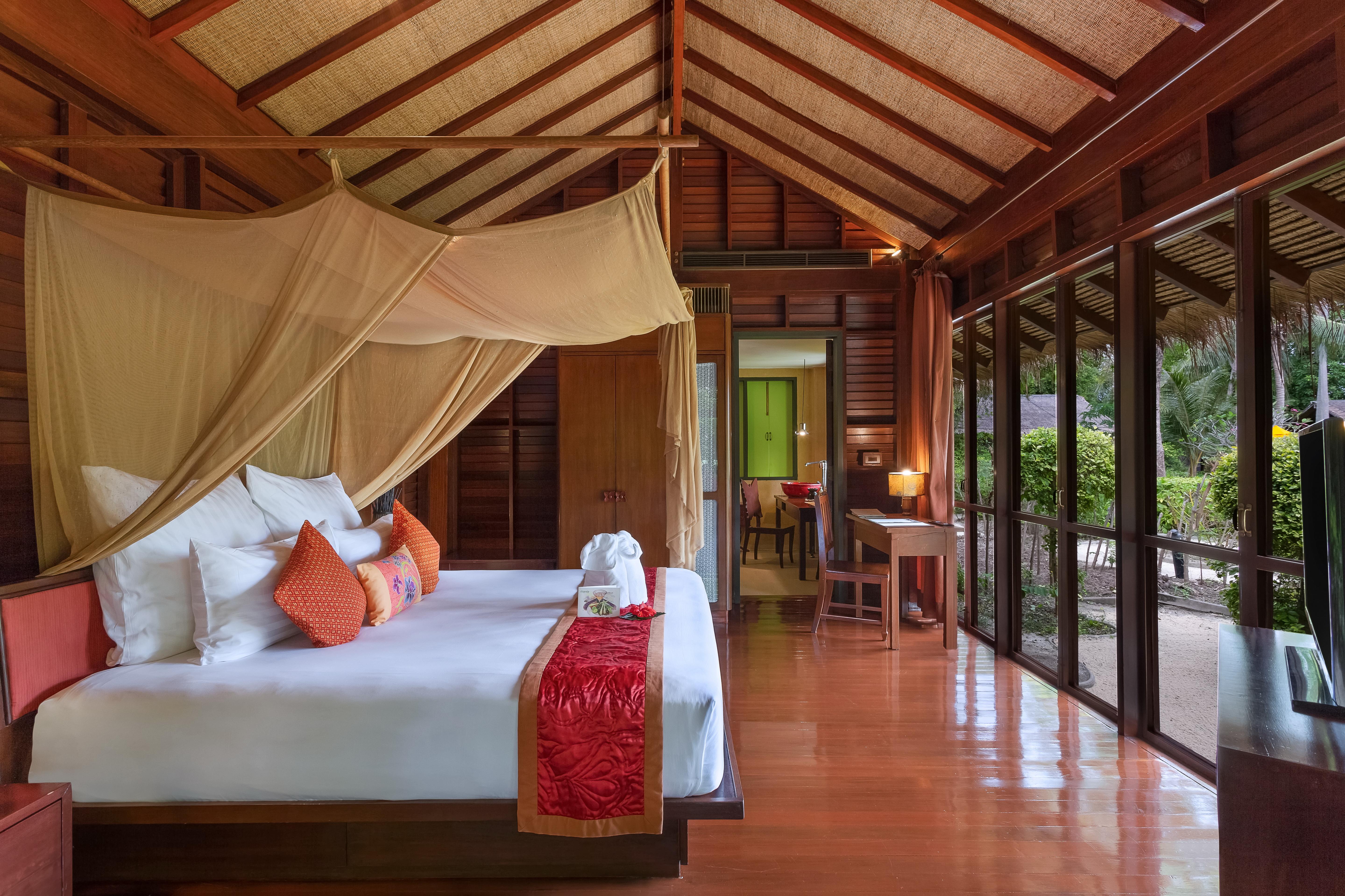 Zeavola Resort Phi Phi Don Esterno foto A bedroom at the resort